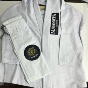 Kimono Maranata Sports – Tradição, Resistência e Conforto para Seu Melhor Desempenho